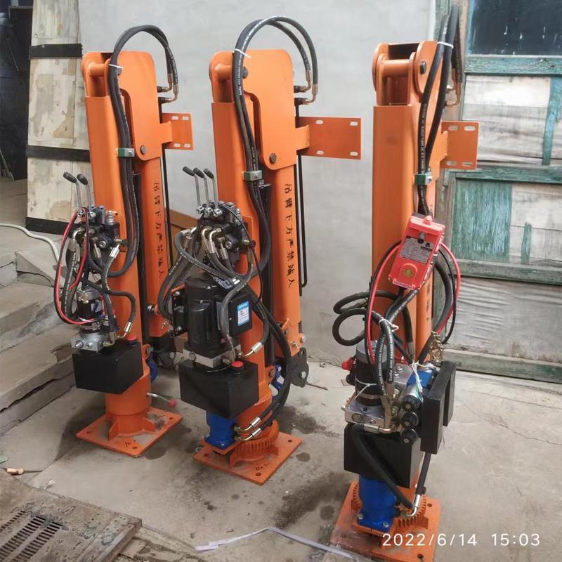 香河县重汽蓝牌随车吊 3.2吨 国六动力强 液压驱动 农用自卸起重机